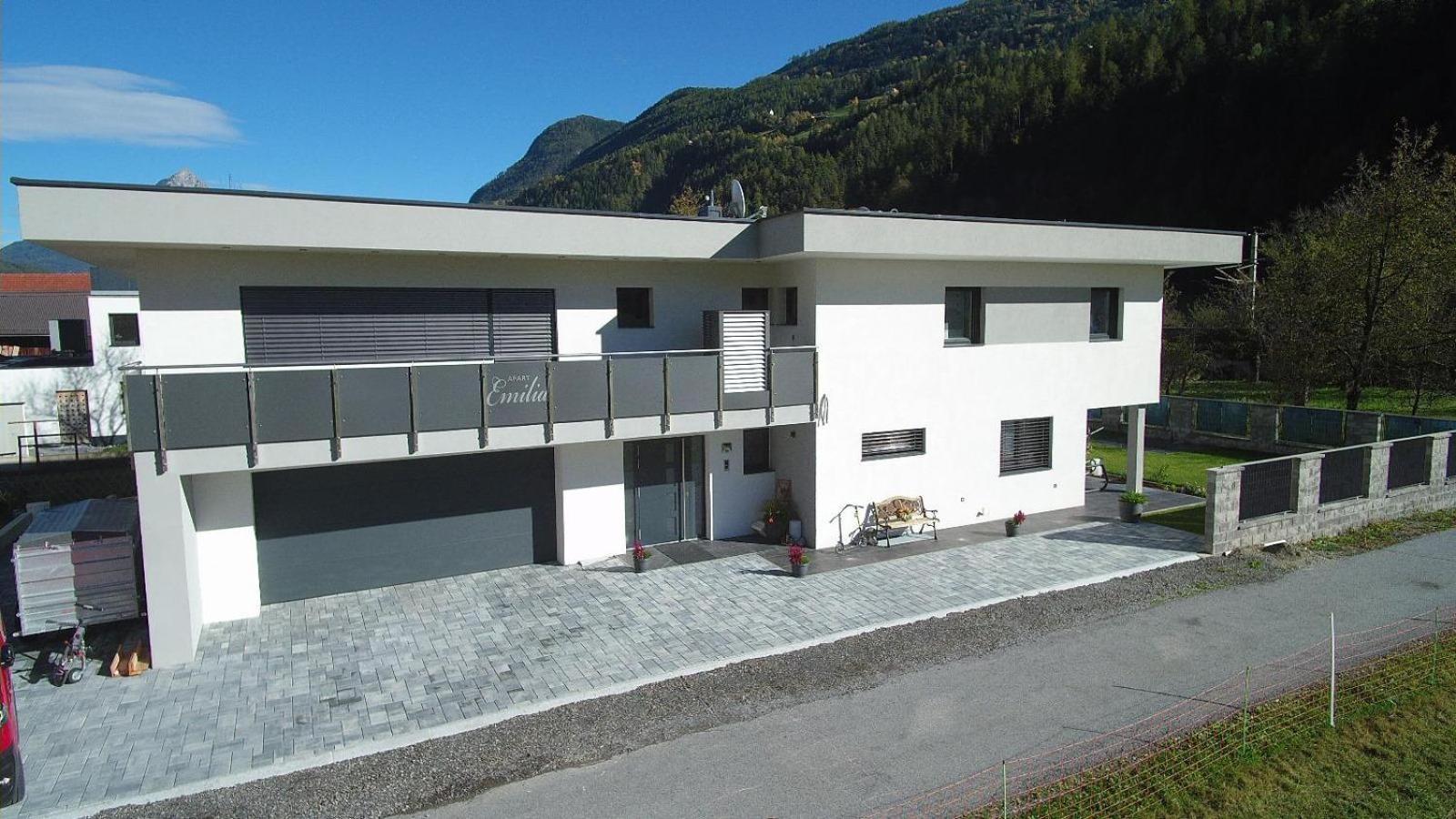 Apart Emilia Schonwies Exterior photo